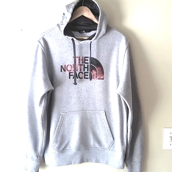 The North Face Hoodie Sweatshirt Kangaroo pockets Front Logo Size M - Picture 1 of 12